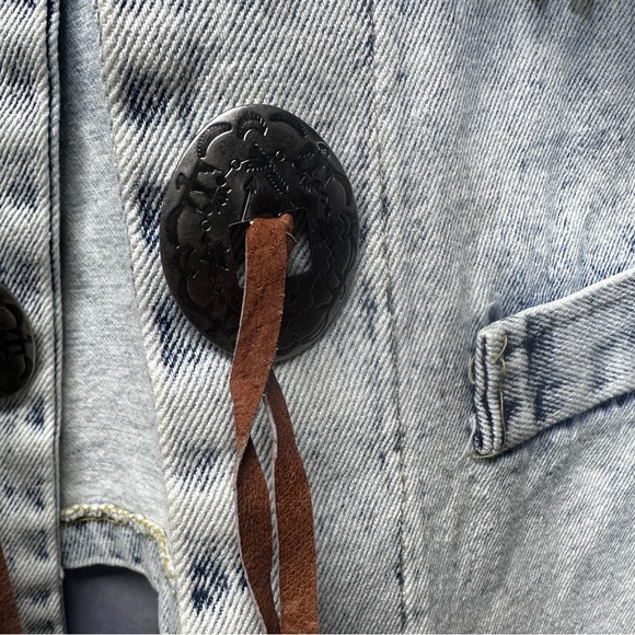 Western 80’s Stone Washed Fringe Denim Vest by Bazerk Medium - Picture 13 of 16